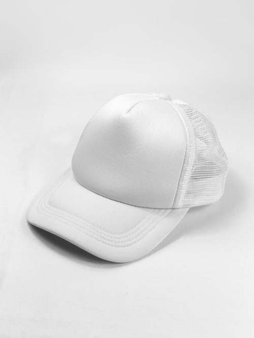 Image of white hat on creative copywriting SEO hat article